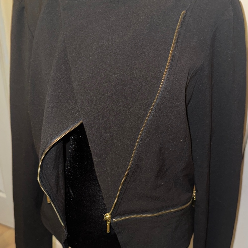 2B Bebe Black Asymmetrical Blazer - Picture 14 of 14